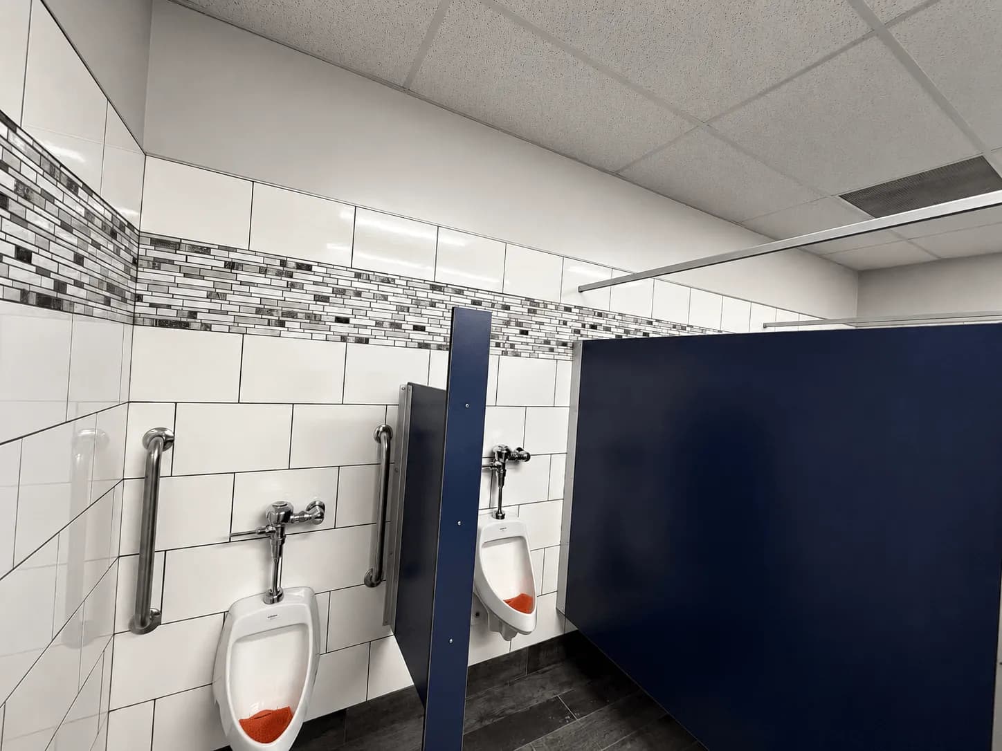 Spartan Builders Commercial Washroom Tile Renovation